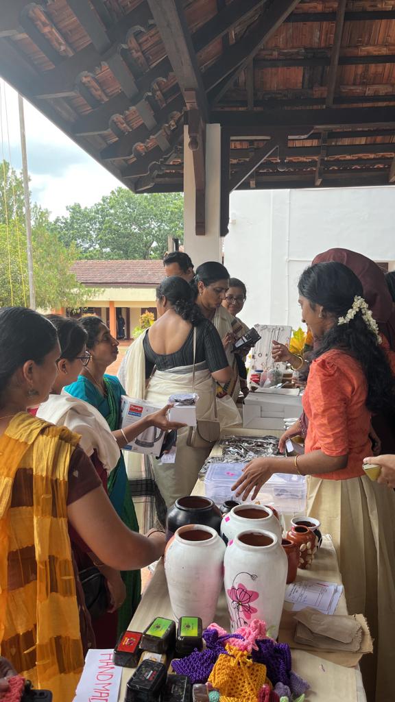 Arteobotanique- Onavipani in association with Thanalidam